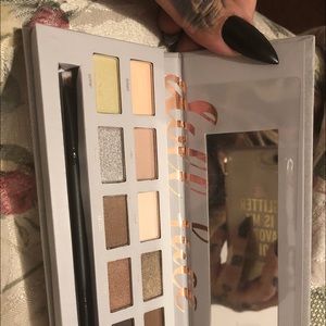 Dollface Just want to be Neutral palette